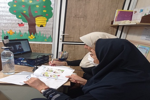 بازدید کلاسی مدیر آموزشگاه از پایه دوم