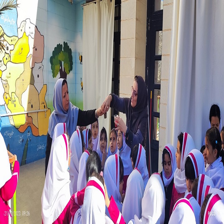 دبستان آیین زندگی تدریس علوم