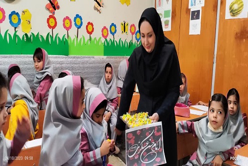 توزیع شیرینی