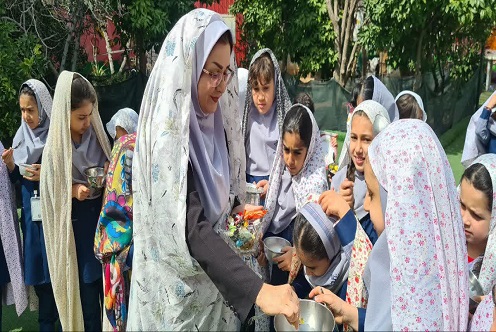 قاشق زنی