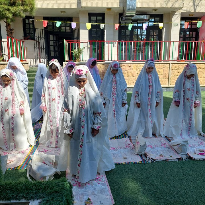 دبستان آیین زندگی